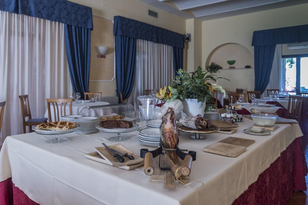 נורמה Hotel Villa Del Cardinale מראה חיצוני תמונה